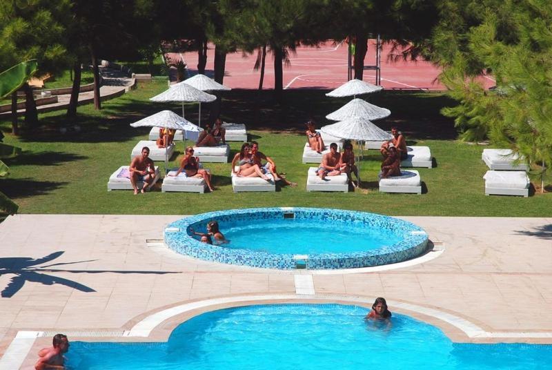 Soğucak Hotel Flora Suites מראה חיצוני תמונה